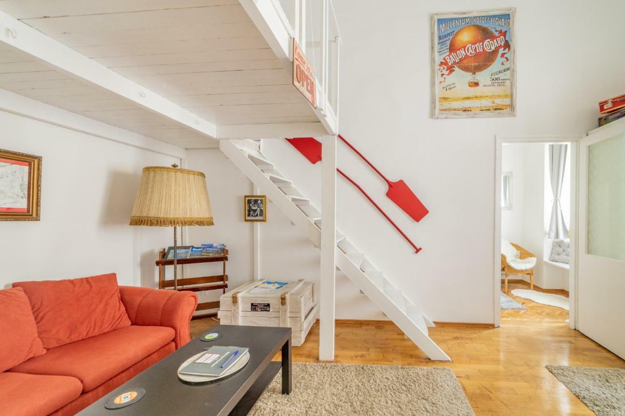 Gabi'S Central Broadway Nest @ Nagymezo Str Budapest Luaran gambar